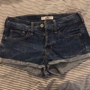 Hollister denim shorts size 3